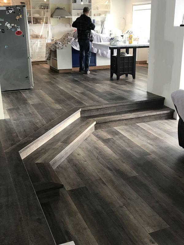 3-peninsula-beaulieu-engineered-luxury-vinyl-floor-installation